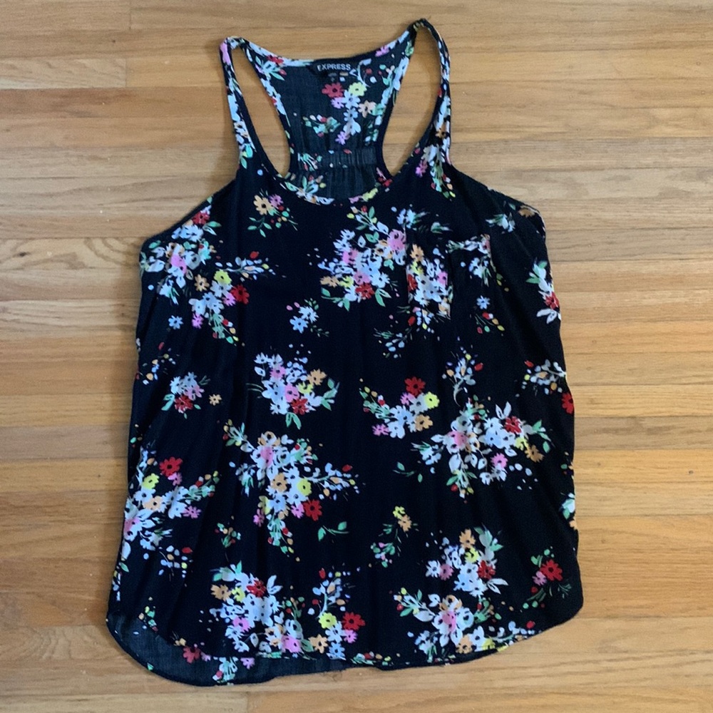 Express Tank Top with front pocket